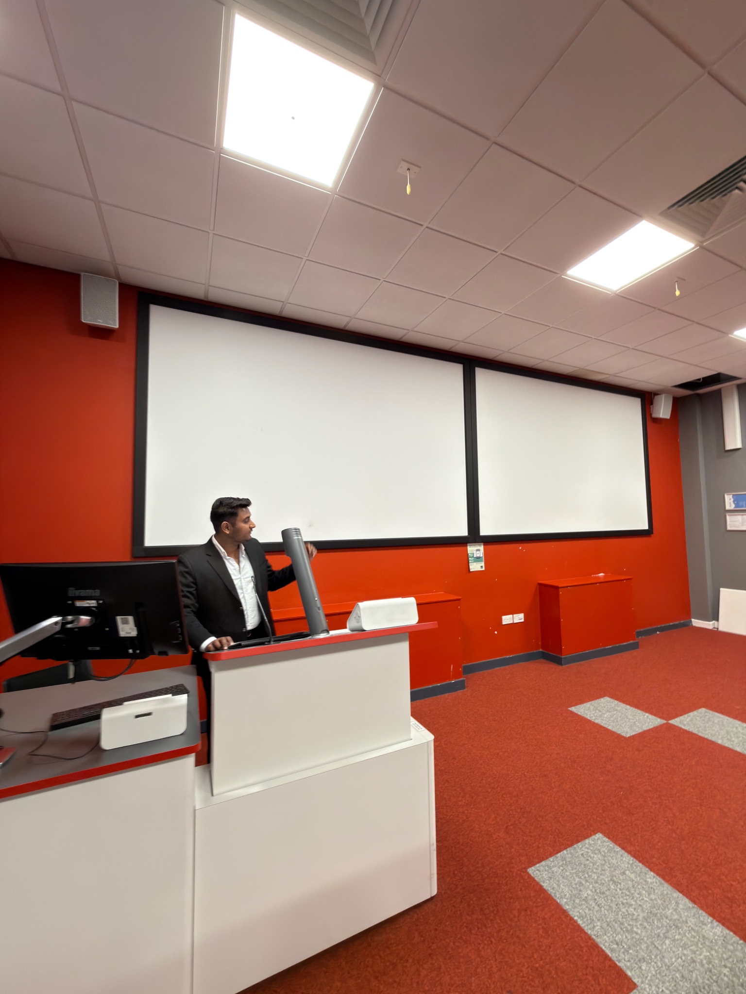 Lecture theatre coordination
